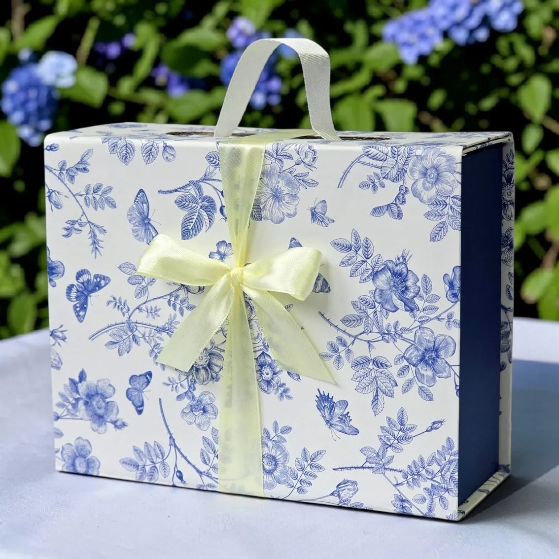 “L’Éclat Bleu” Gourmet Box
