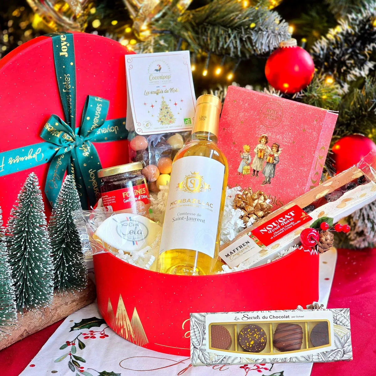 Coffret Gourmand "Chapeau de Noël" C'est Cela.webp