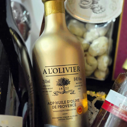 HUile d'olive à l'olivier AOP France.webp